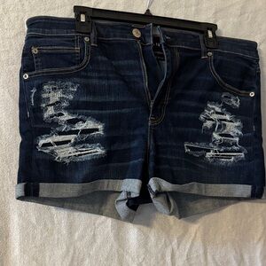American Eagle Distressed Denim Shorts size 18